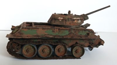 Czołg średni T-34/76 obrazca 1942, spalony