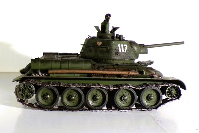 Czołg średni T-34/76 obrazca 1943 z wieżyczką 