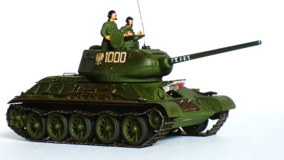 Czołg średni T-34-85 z armatą ZIS-S-53 obr. 194