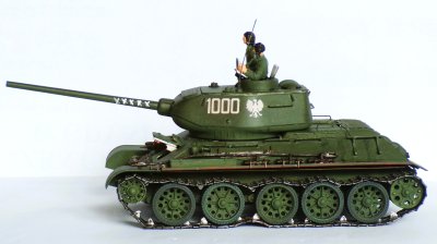 Czołg średni T-34-85 z armatą ZIS-S-53 obr. 194