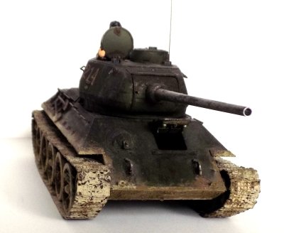 T-34/85 1944 fabr. 183 w Niżnim Tagile.