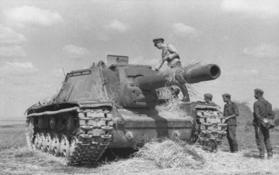 Ciężkie działo pancerne SU-152.