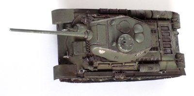 Czołg średni T-34-85 z armatą D5T.