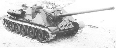 Średnie działo pancerne SU-100.