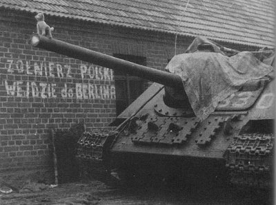 Średnie działo pancerne SU-85 UZTM