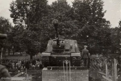 Ciężkie działo pancerne ISU-122S