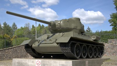 Czołg średni T-34/85 z pomnika w Wejherowie