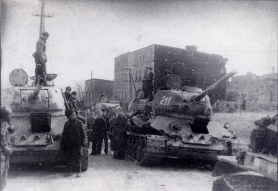 Czołg średni T-34/85 z pomnika w Wejherowie