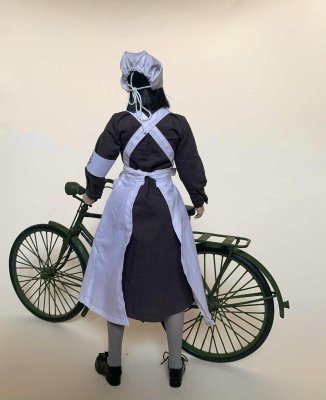 Pielegniarka DRK w mundurze służbowym.