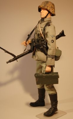 SS Oberschütze z 2. SS Panzer Division 