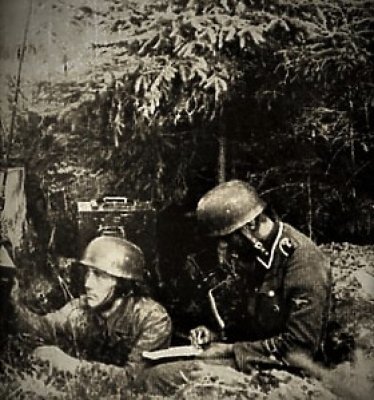 SS-Unterscharführer z SS-Fjg. Batailon 500.