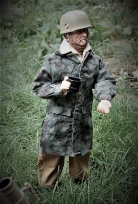 Fallschirmjagers z 4. Fallschirmjager Division.