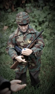 Fallschirmjagers z 4. Fallschirmjager Division.