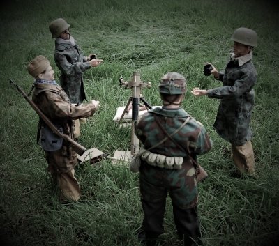 Fallschirmjagers z 4. Fallschirmjager Division.