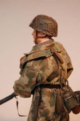Fliger z Fallschirm-Jäger-Regiment 6.