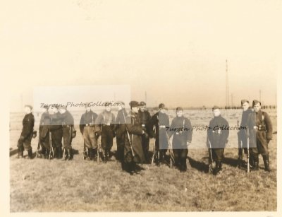 Żołnierz z personelu naziemnego Luftwaffe.