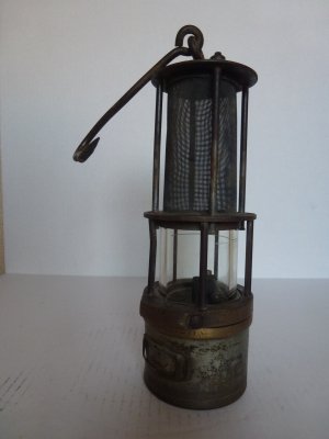 Lampa bezpieczeństwa / 0065