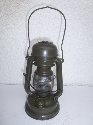 Lampa naftowa wojskowa FeuerHand 176 / 0040