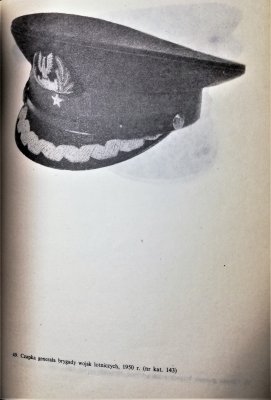 Polska czapka wojskaowa 1785-1985