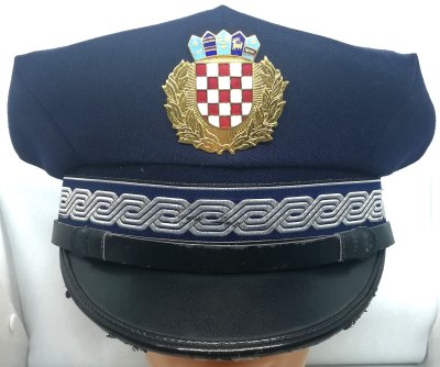 Kapa policije - czapka policyjna