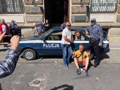 Czapka służbowa policji wz. 1997 