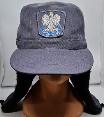 Czapka zimowa z daszkiem wz. 1997