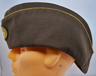 Köznapi sapka tiszti 2001M
