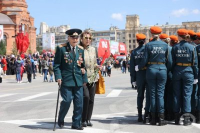 Oficer wojsk pancernych, artylerii, logistyki,