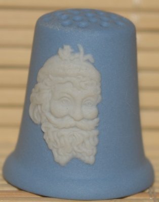 Naparstki wytwórni Wedgwood z kamionki jaspisowej