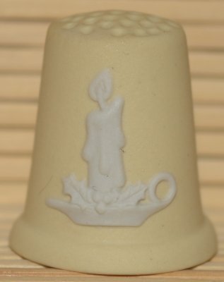 Naparstki wytwórni Wedgwood z kamionki jaspisowej