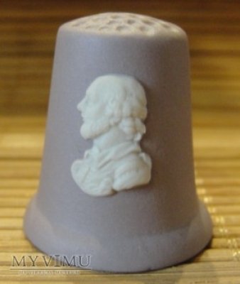 Naparstki wytwórni Wedgwood z kamionki jaspisowej