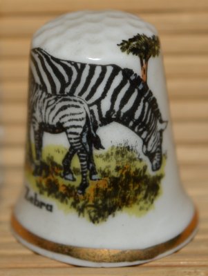 Naparstki bez sygnatur - motyw zwierzęta