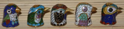 Cloisonne figurki