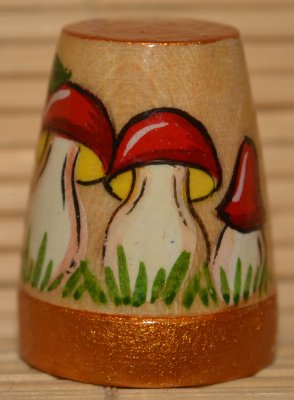 Rosja naparstki  drewniane ,ręcznie malowane