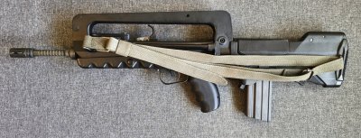 Karabinek automatyczny FAMAS F1