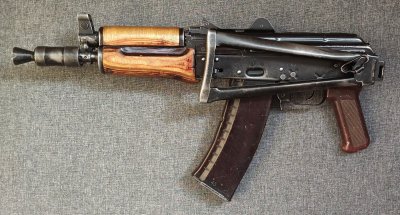 Subkarabinek AKS-74U