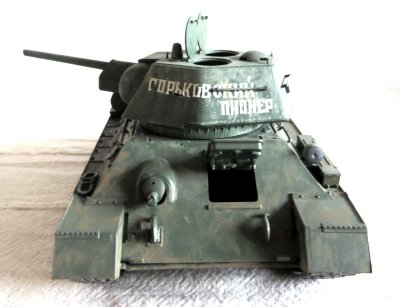 Czołg T-34 (wersja z roku 1943)