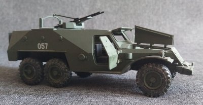 Transporter opancerzony BTR-152E