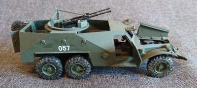 Transporter opancerzony BTR-152E