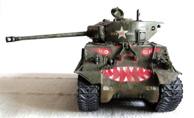 Czołg M4A3E8