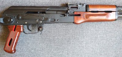 Karabinek AKMS (przekrój)
