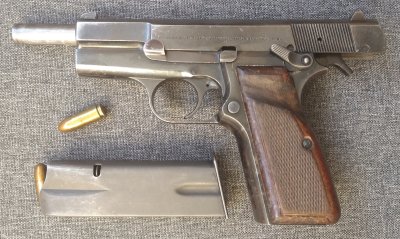 Pistolet FN BHP (